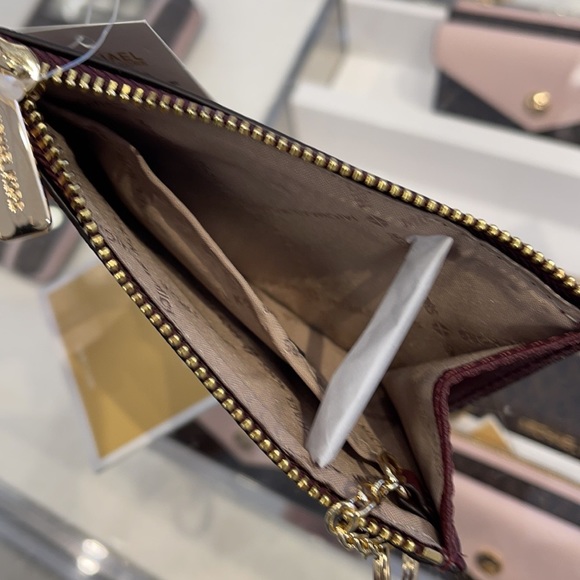 MK Jet Set Item Lg EW Zip Chain Crossbody & Jet Set Travel Sm TZ Coin Pouch ID - Picture 5 of 16